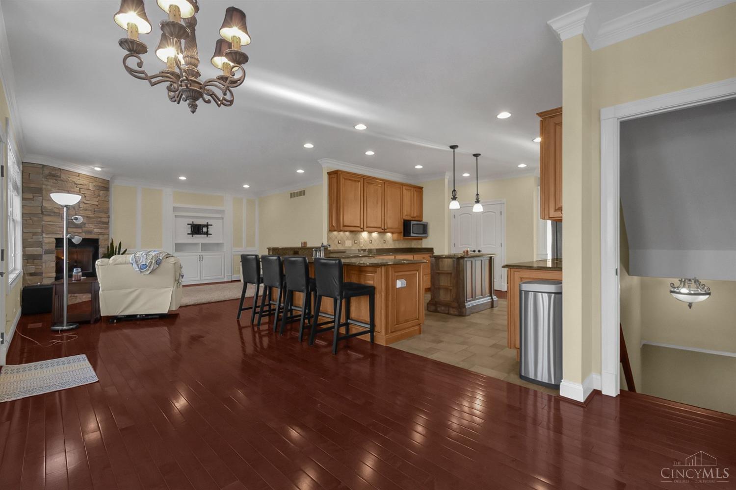 5806 Needleleaf Drive, Miami Twp, Ohio image 12