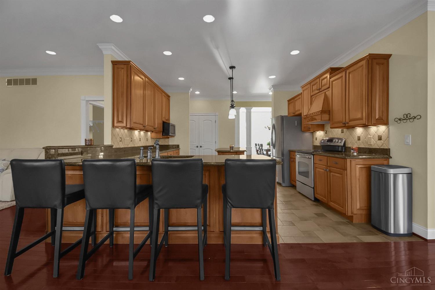 5806 Needleleaf Drive, Miami Twp, Ohio image 13