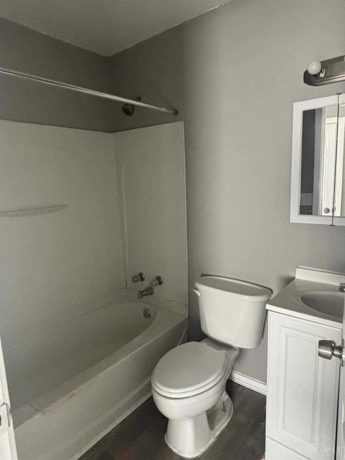 2074 Roosevelt Avenue