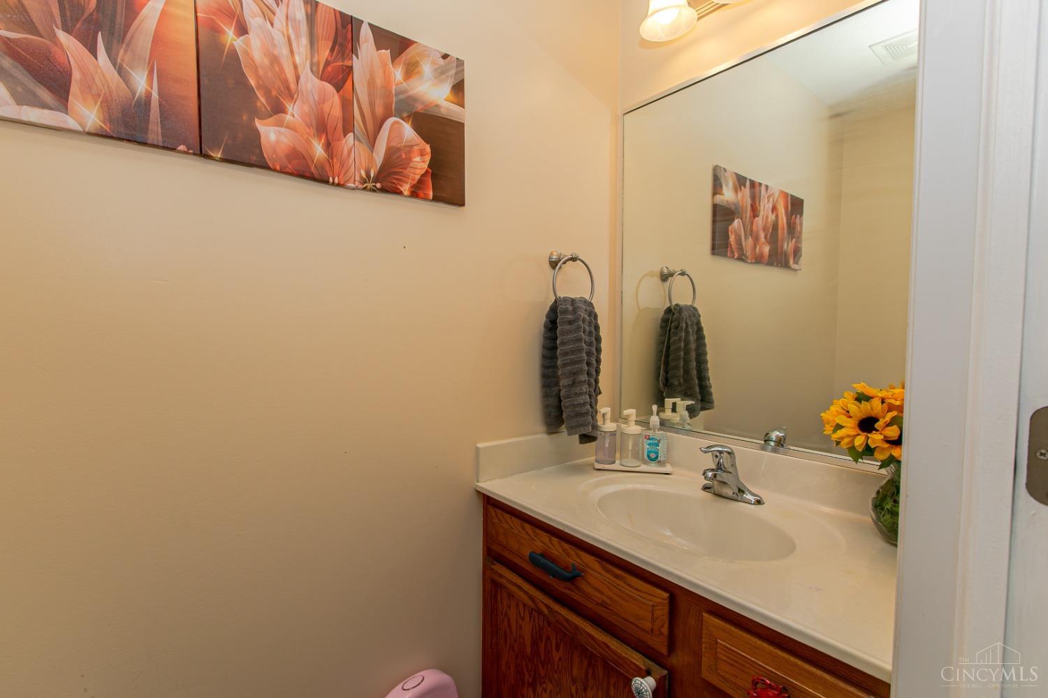 7741 Black Squirrel Trail, Hamilton, Ohio image 18