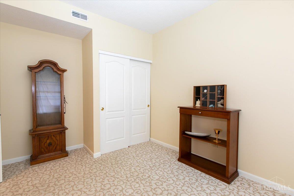 808 Southmeadow Circle, Springfield Twp., Ohio image 29