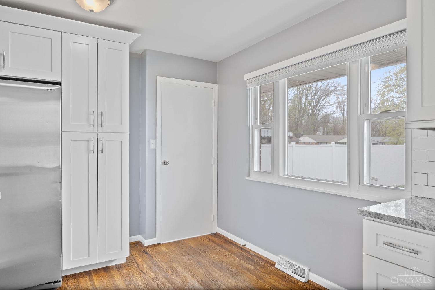 63 Scott Lane, Hamilton, Ohio image 12