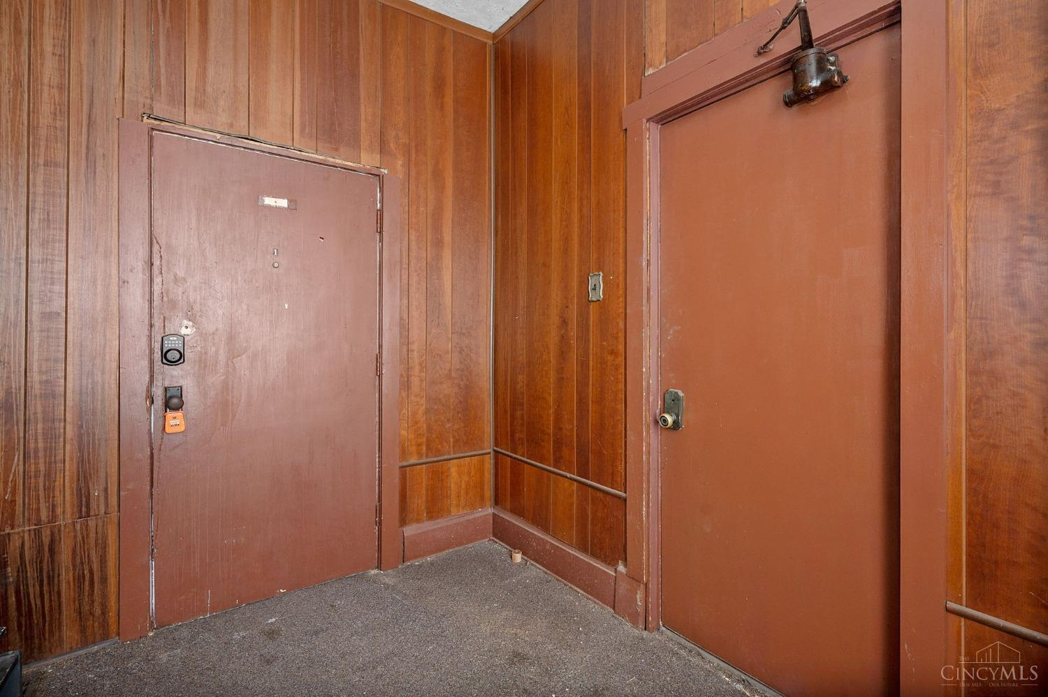 Elmwood Place, Ohio 45216, United States, 1 Bedroom Bedrooms, ,4 BathroomsBathrooms,Residential,Active,109188