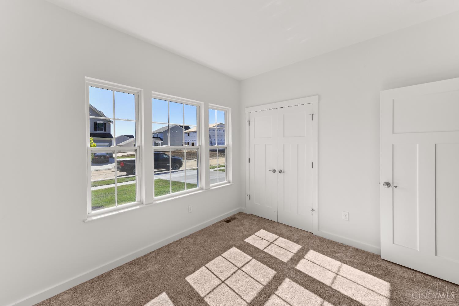 8621 Noelle Drive, Colerain Twp, Ohio image 13