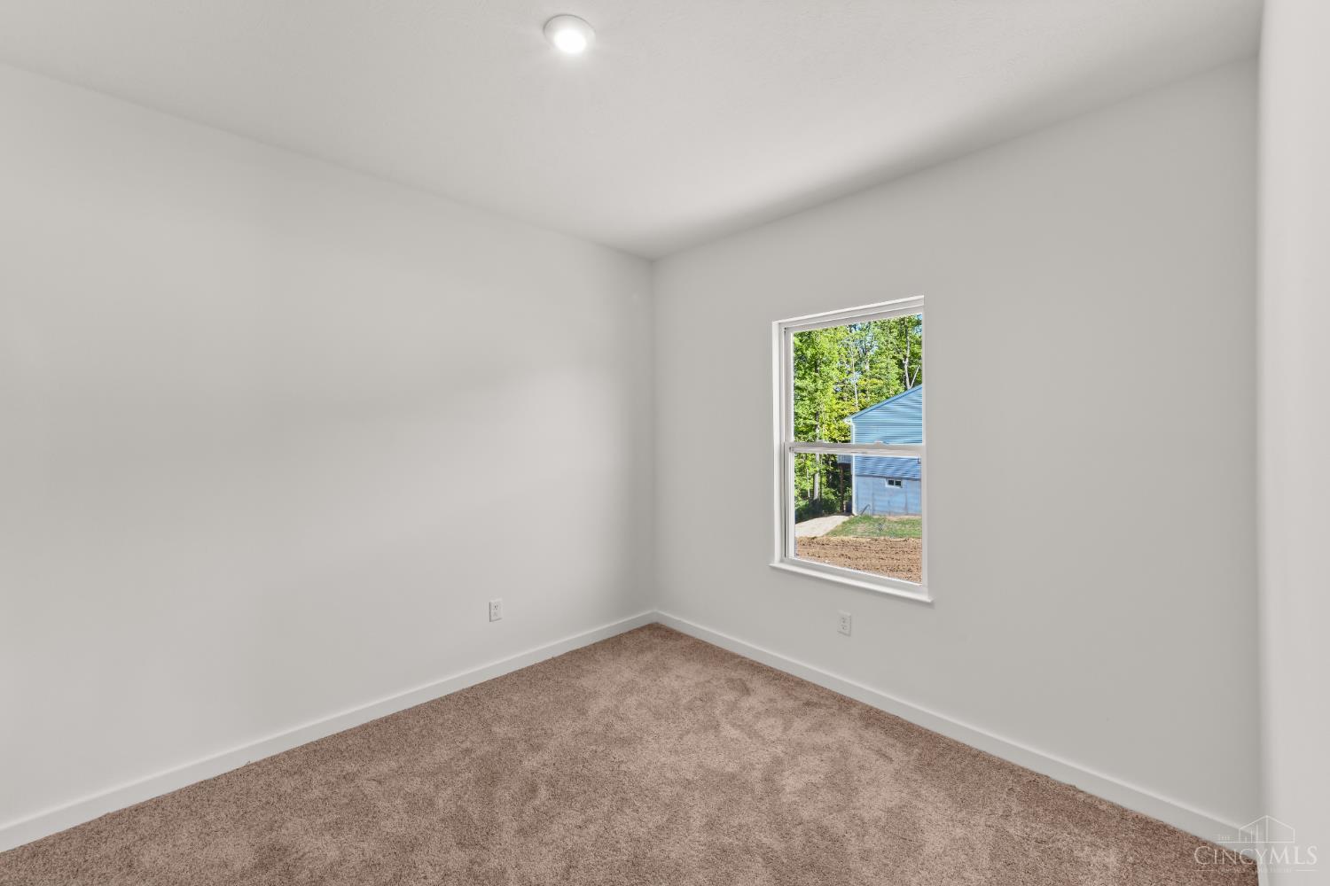 8621 Noelle Drive, Colerain Twp, Ohio image 17