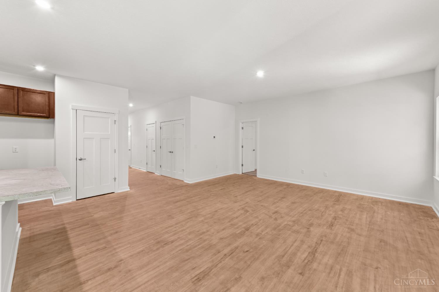 8621 Noelle Drive, Colerain Twp, Ohio image 30