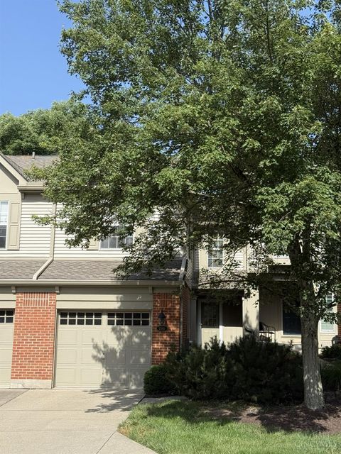 Condo For Sale - 11709 Bedivere Court<br/> Sharonville, OH 45241