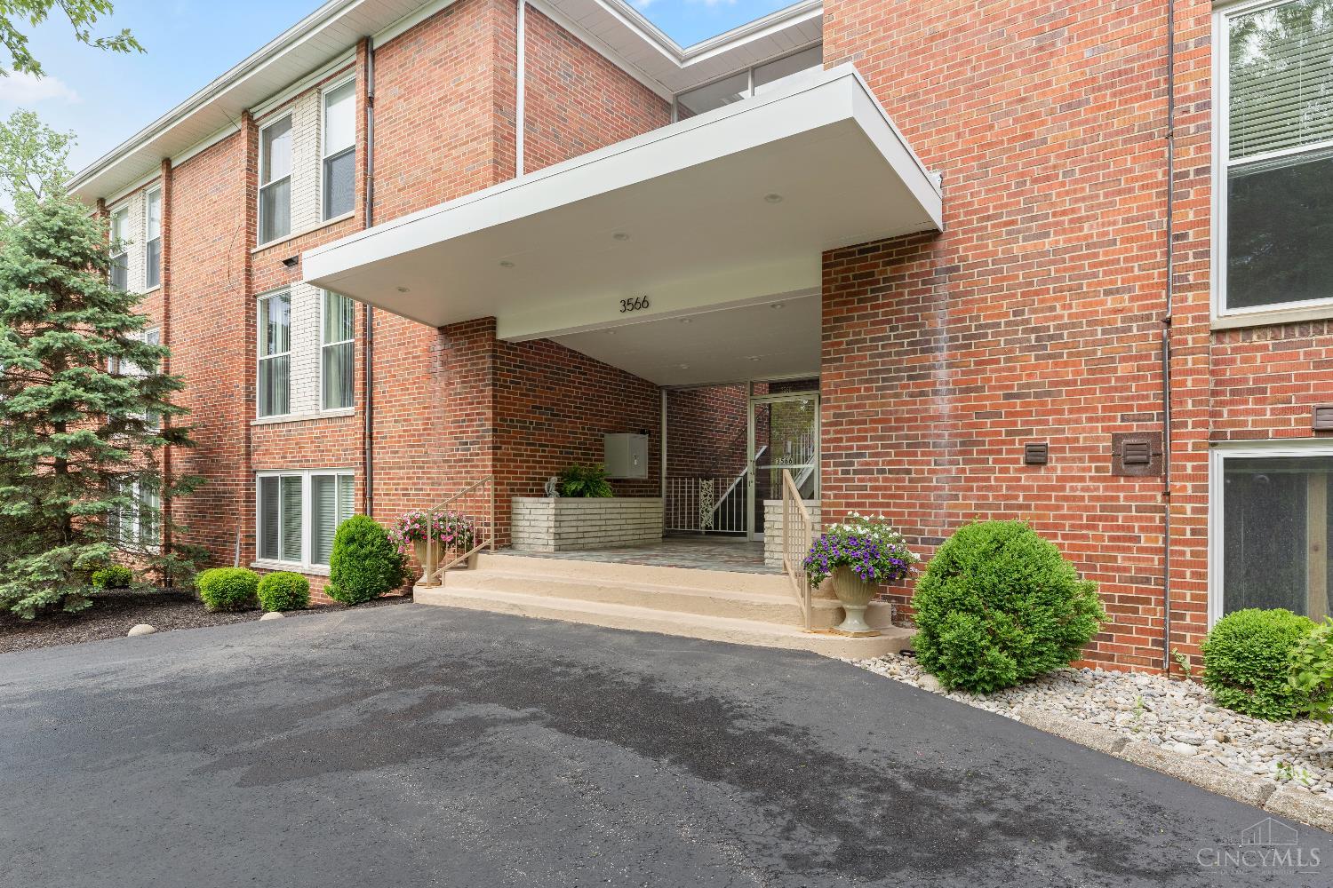 3566 Amberacres Drive #9, Cincinnati, Ohio image 28