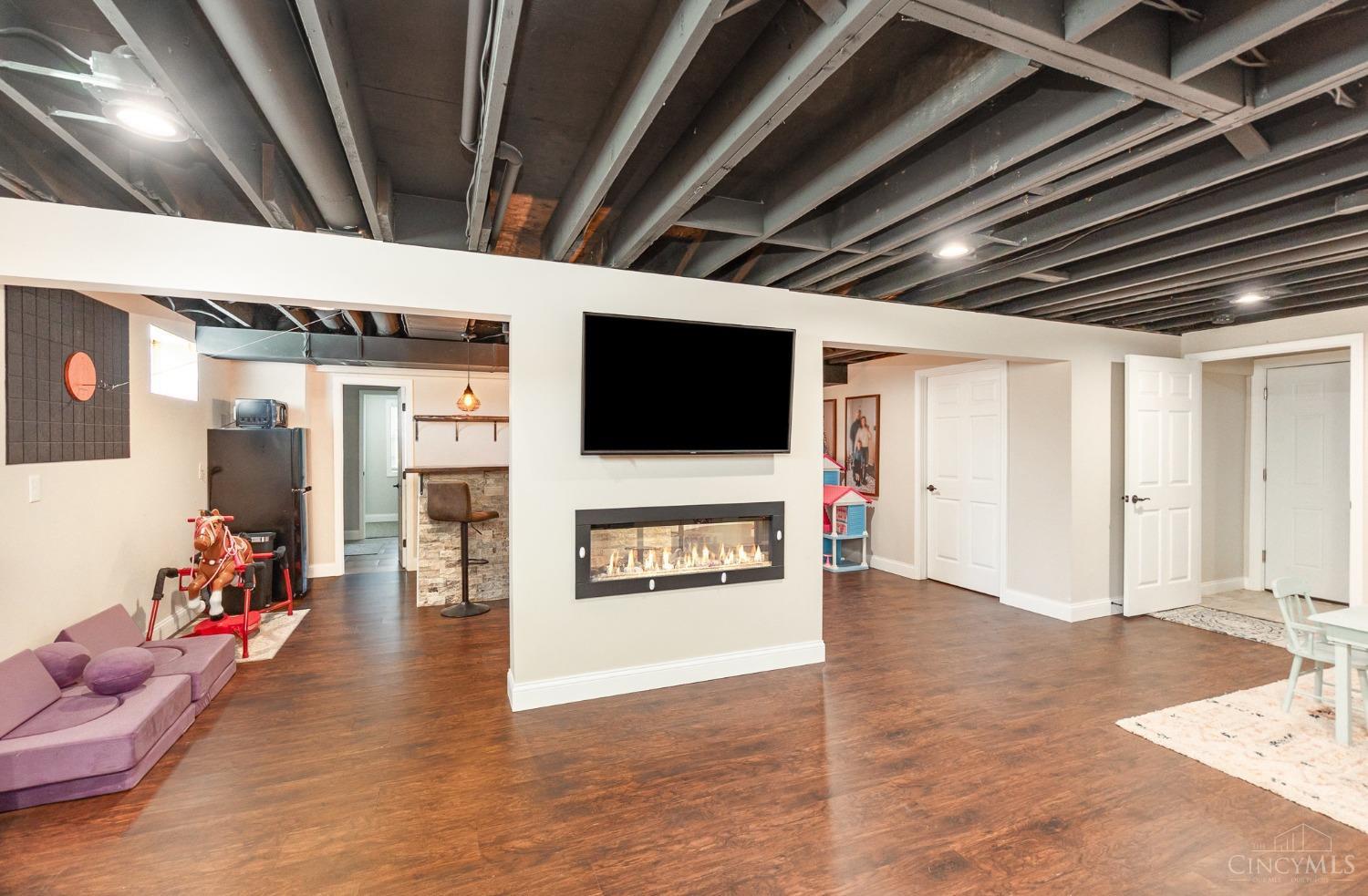 2531 Thicket Drive, Bethel, Ohio image 17