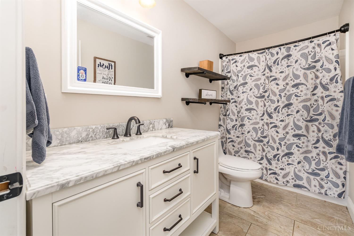 2531 Thicket Drive, Bethel, Ohio image 14
