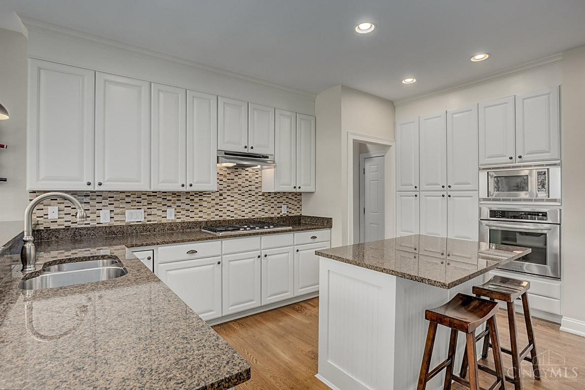 6301 Mercers Pointe Drive, Anderson Twp, Ohio image 11