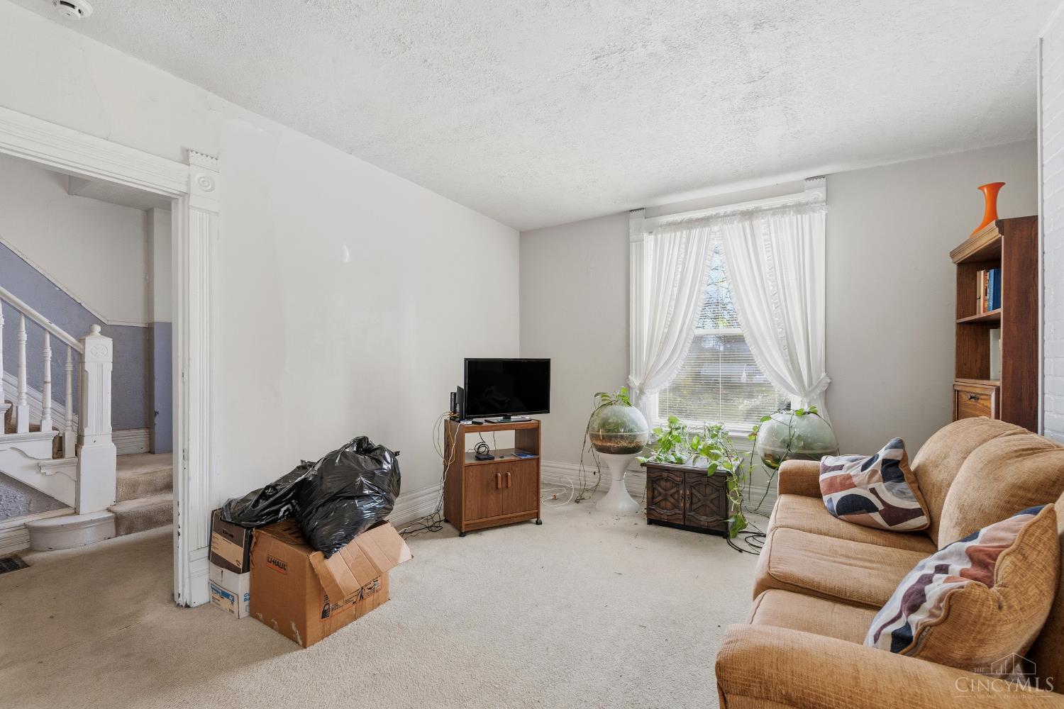 6204 Prentice Street