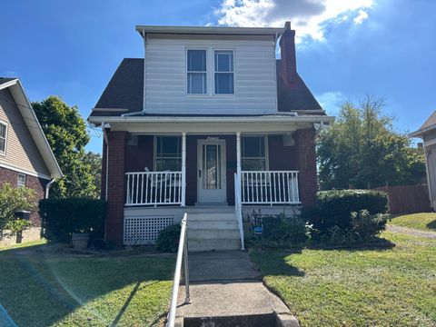 Photo of 4779 Dale Avenue, Cincinnati, OH 45238 (MLS # 1857365)