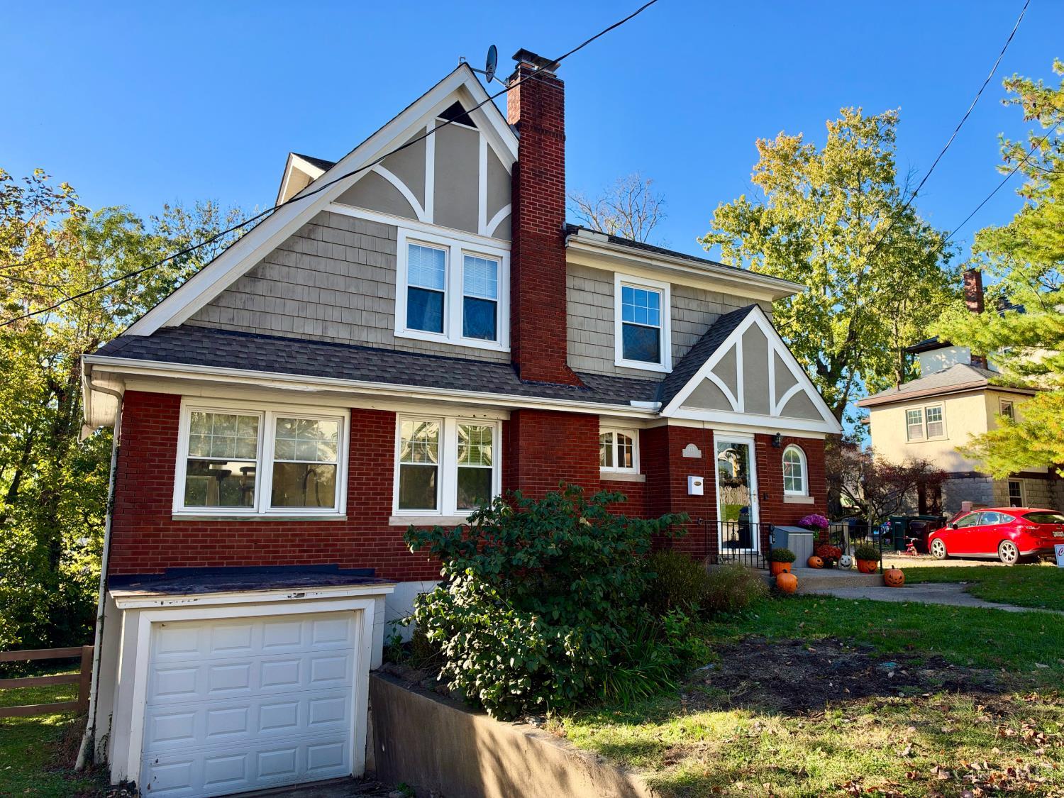 5771 Glengate Lane