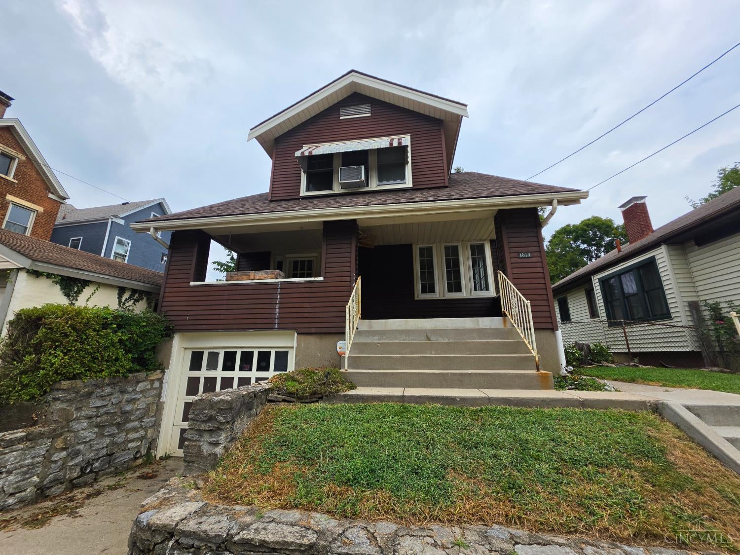1614 Springlawn Avenue