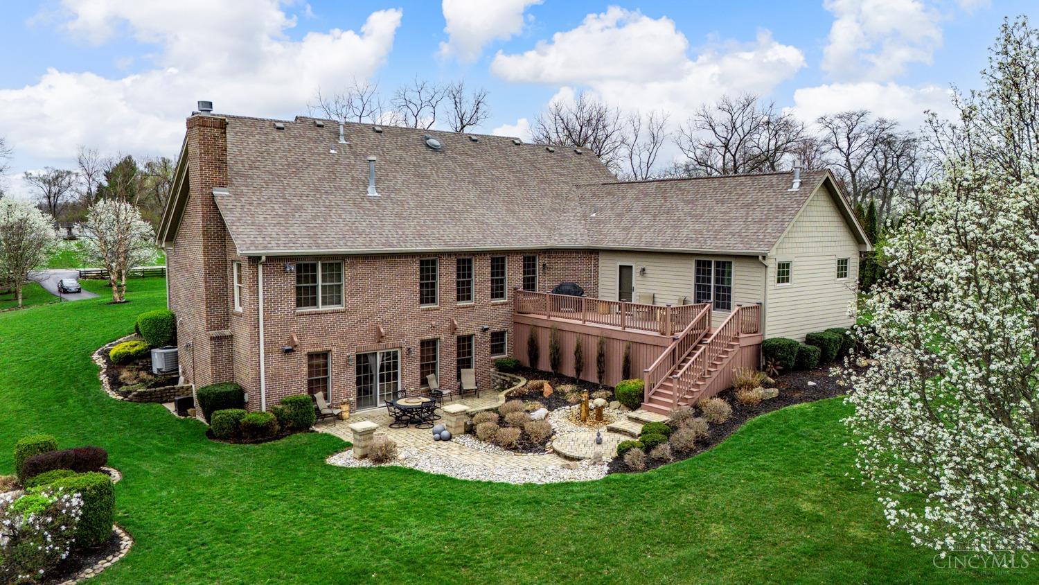 1105 E Shoop Road, Tipp City, Ohio image 2