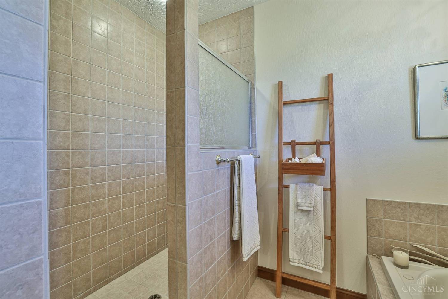 1105 E Shoop Road, Tipp City, Ohio image 31