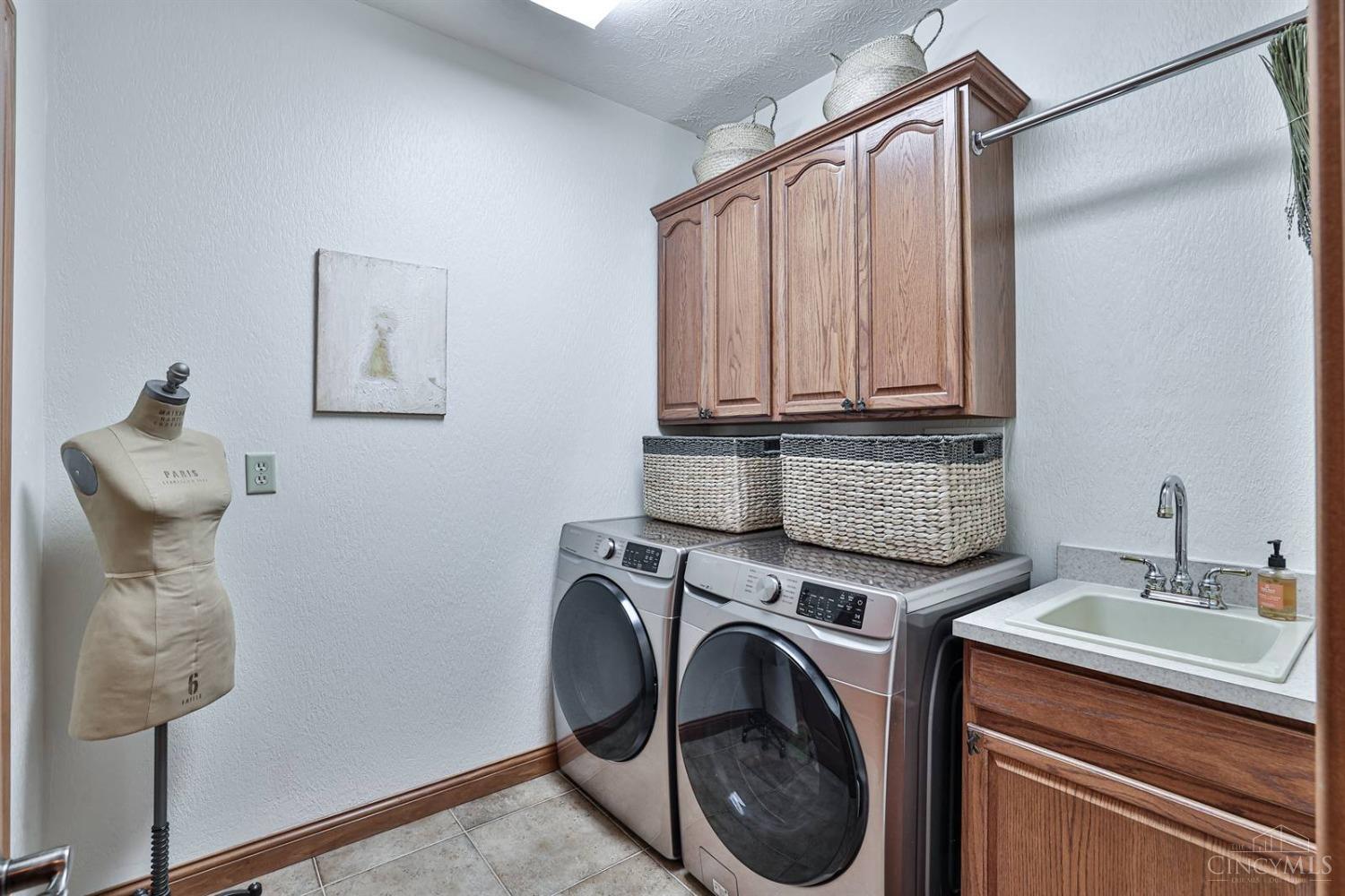 1105 E Shoop Road, Tipp City, Ohio image 32