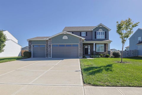 Photo of 306 Brampton Place, Trenton, OH 45067 (MLS # 1896944)