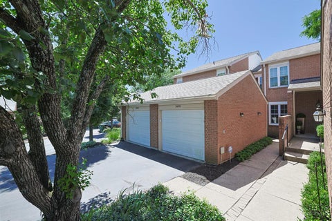 Condo For Sale - 3488 Forestoak Court<br/> Cincinnati, OH 45208