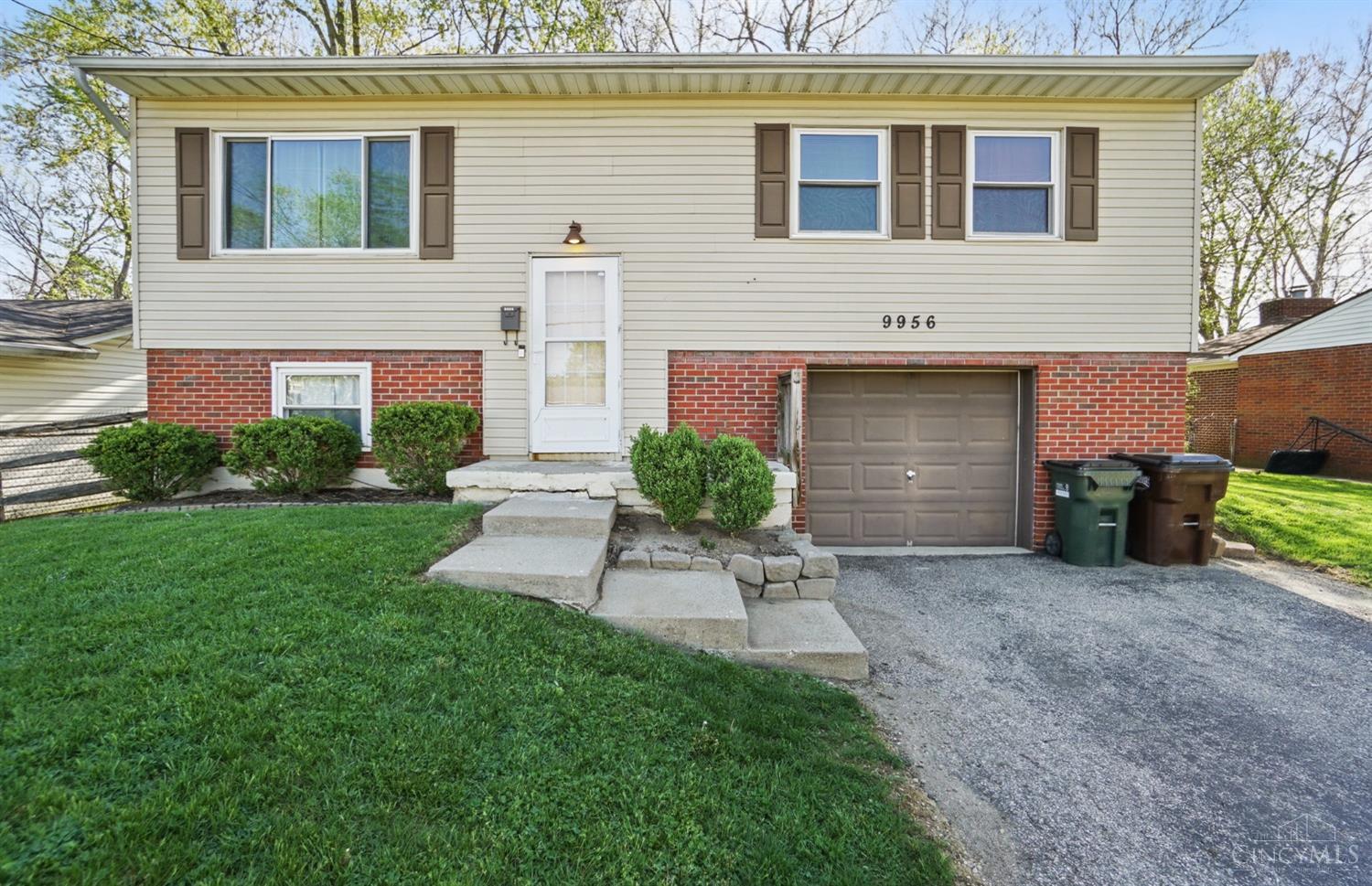 9956 Crusader Drive, Colerain Twp, Ohio image 1