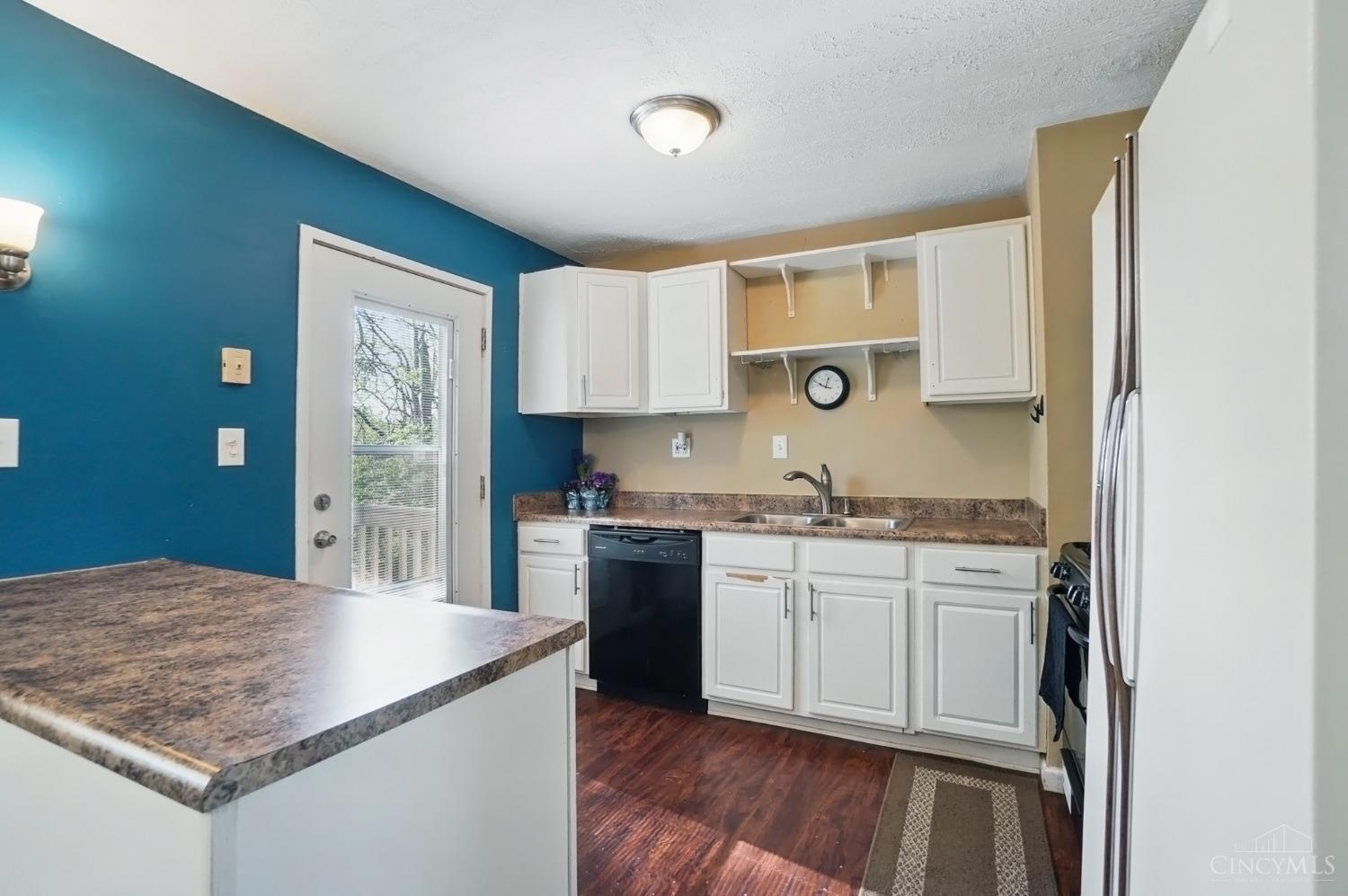 9956 Crusader Drive, Colerain Twp, Ohio image 11