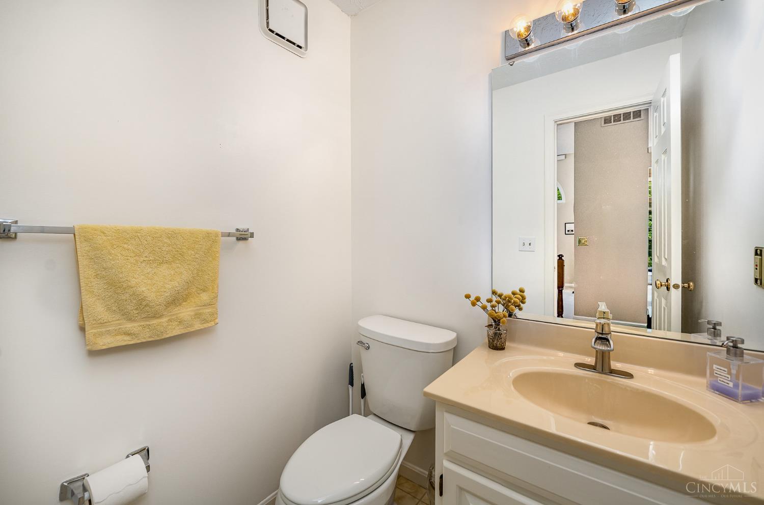 5543 Regimental Place, Cincinnati, Ohio image 17