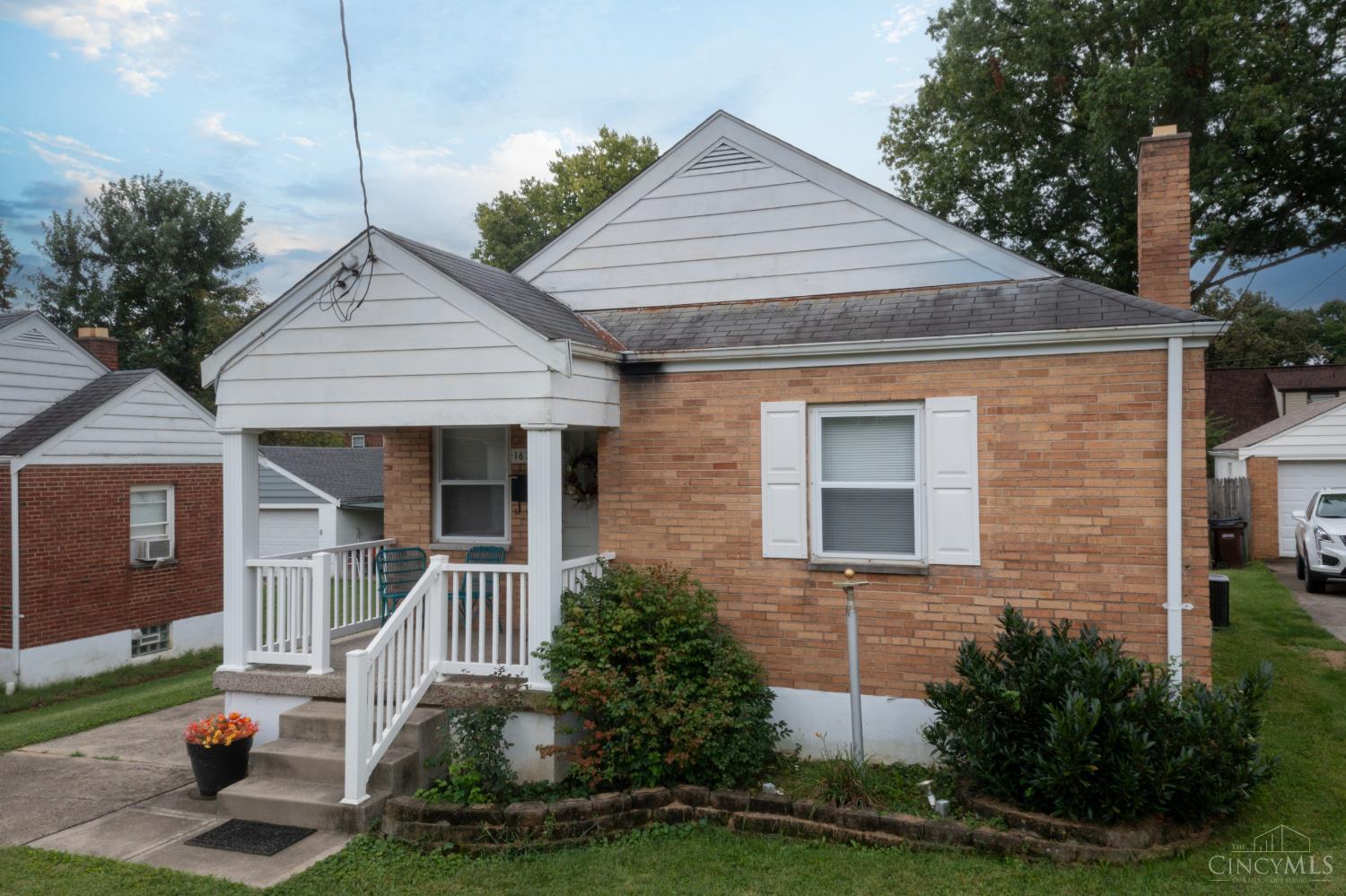 1631 Marilyn Lane