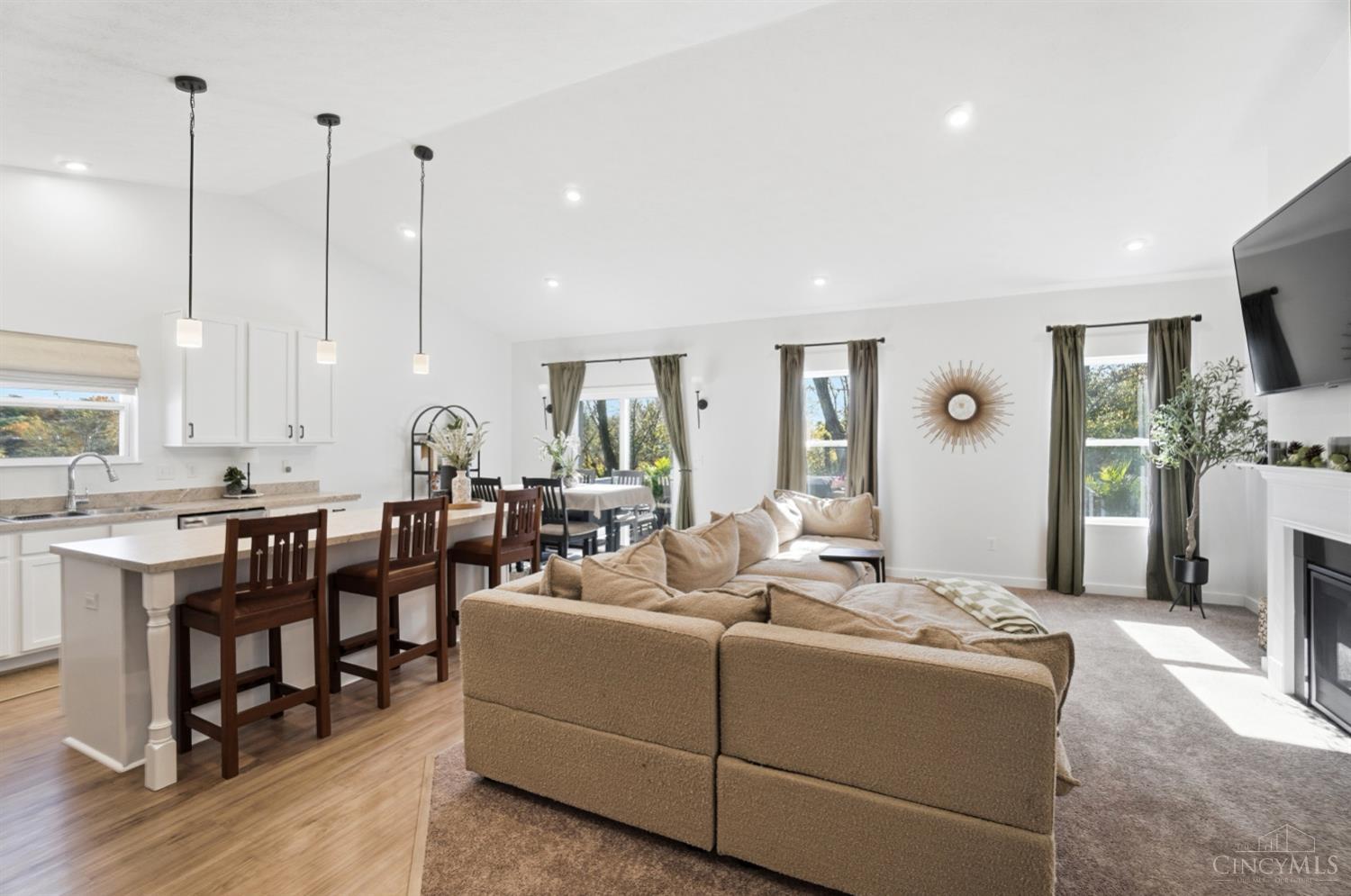 8545 Noelle Drive