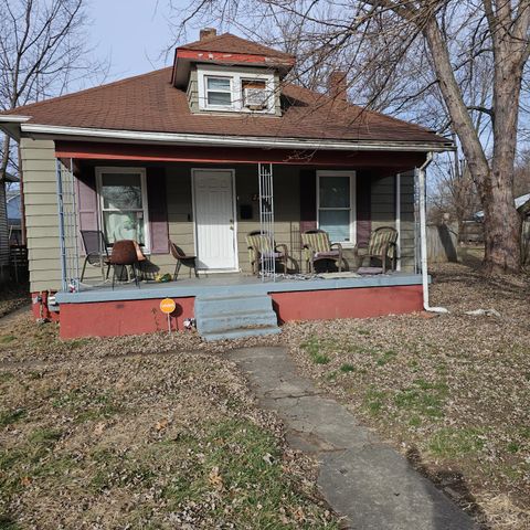 Homes For Sale - 2207 Crescent Boulevard<br/> Butler County, Middletown, OH 45042