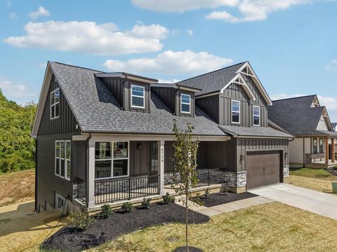 Photo of 6724 Maverick Drive, West Chester, OH 45069 (MLS # 1856139)