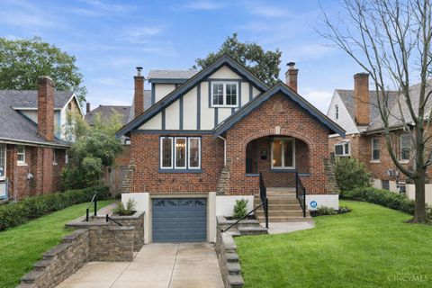 Photo of 3327 De Forest Drive, Cincinnati, OH 45209 (MLS # 1870263)