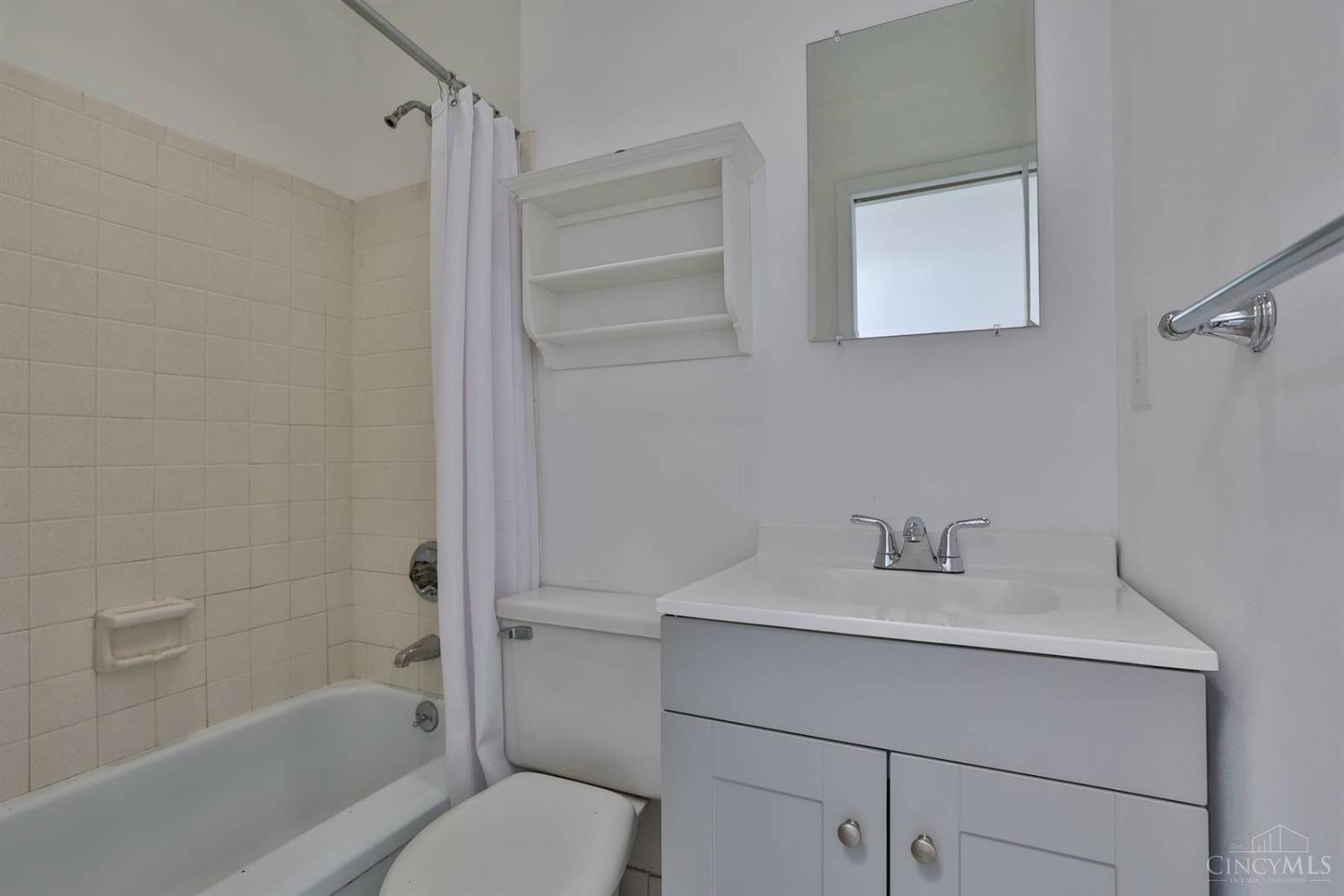 907 Paradrome Street, Cincinnati, Ohio image 35