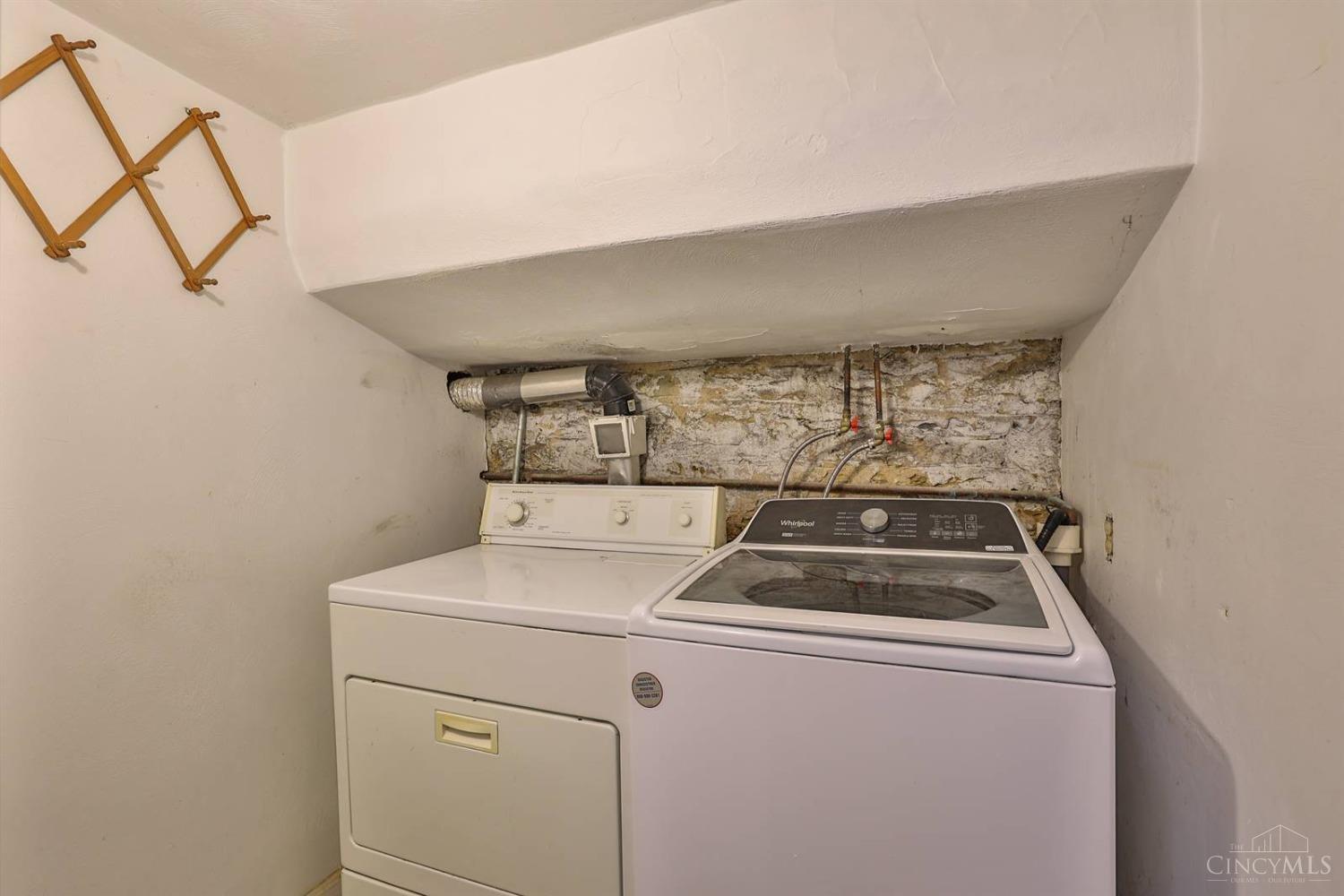 907 Paradrome Street, Cincinnati, Ohio image 36