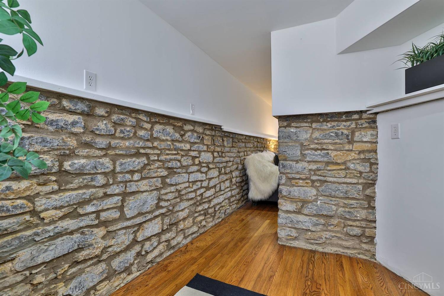 907 Paradrome Street, Cincinnati, Ohio image 31