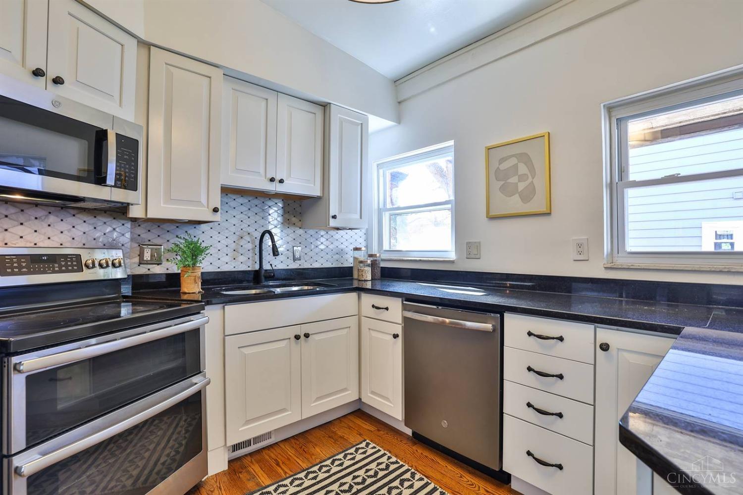 907 Paradrome Street, Cincinnati, Ohio image 14