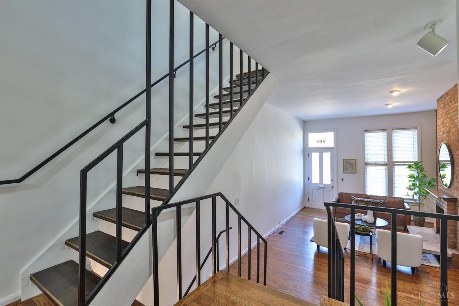 907 Paradrome Street, Cincinnati, Ohio image 37