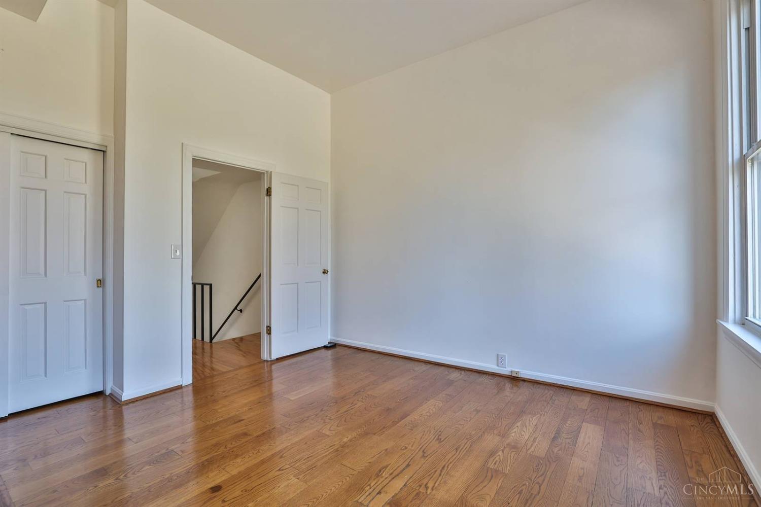 907 Paradrome Street, Cincinnati, Ohio image 30
