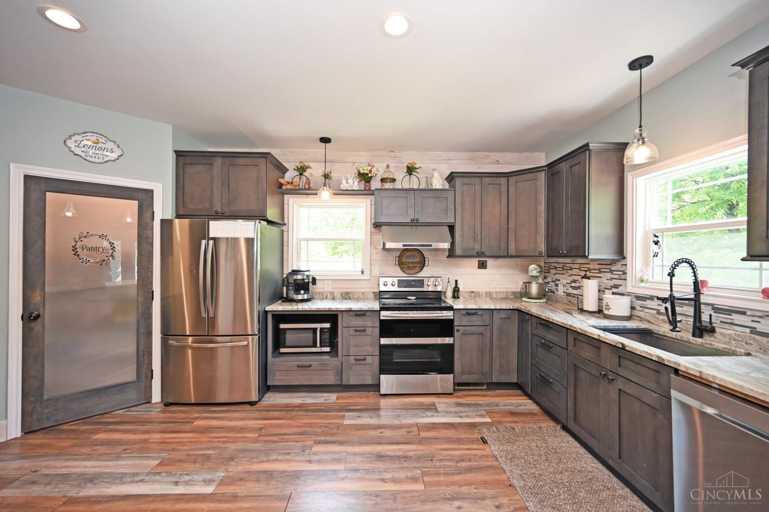 307 Bear Creek Drive, Felicity, Ohio image 32