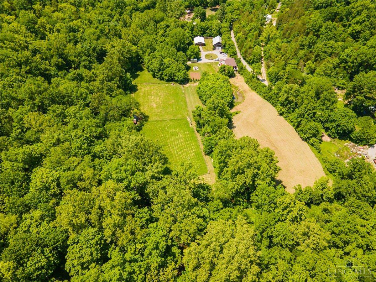 307 Bear Creek Drive, Felicity, Ohio image 13