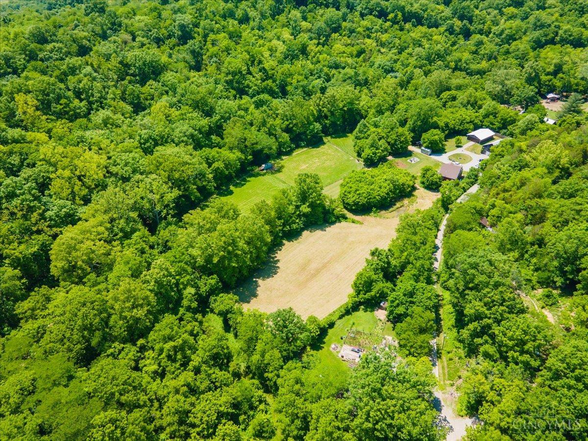 307 Bear Creek Drive, Felicity, Ohio image 11