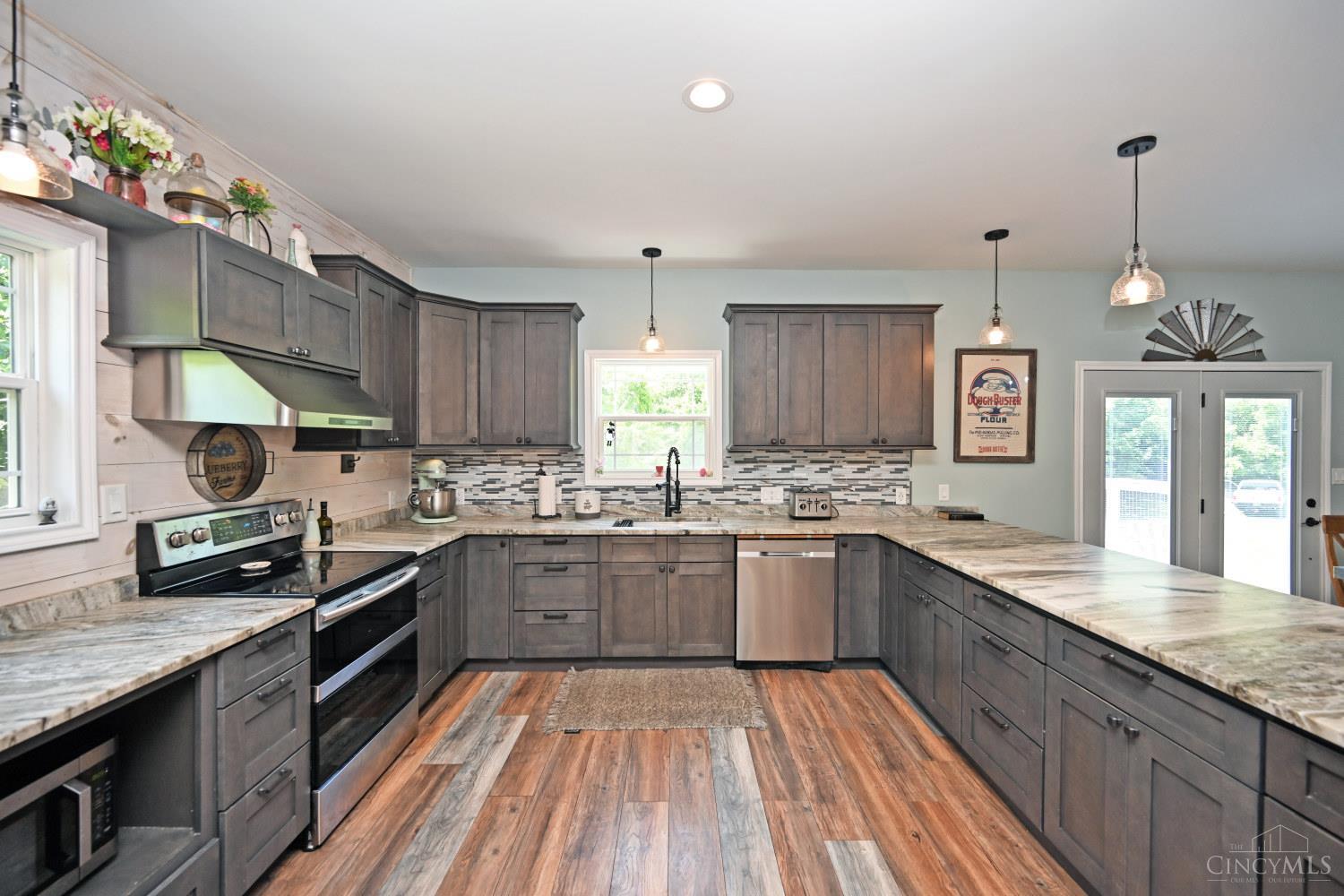 307 Bear Creek Drive, Felicity, Ohio image 33