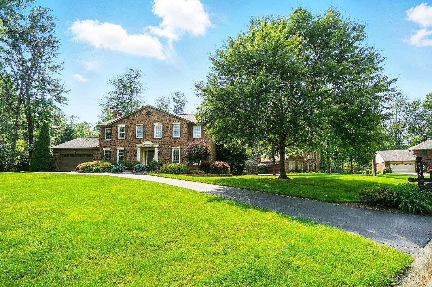 6385 Derbyshire Lane, Loveland, Ohio image 1