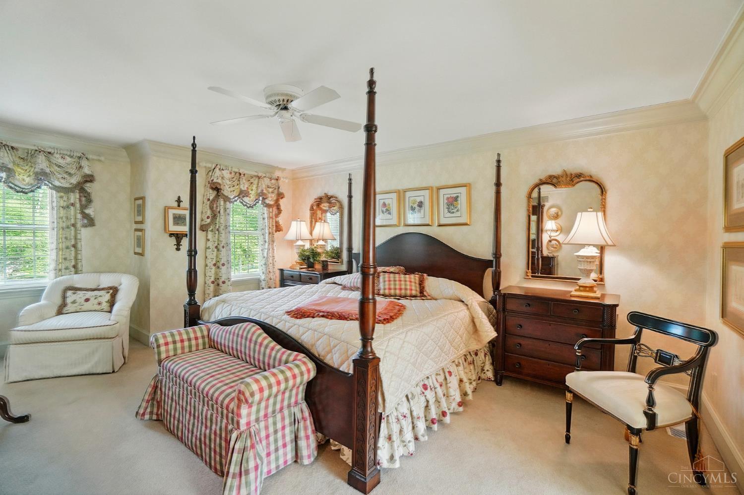 6385 Derbyshire Lane, Loveland, Ohio image 37
