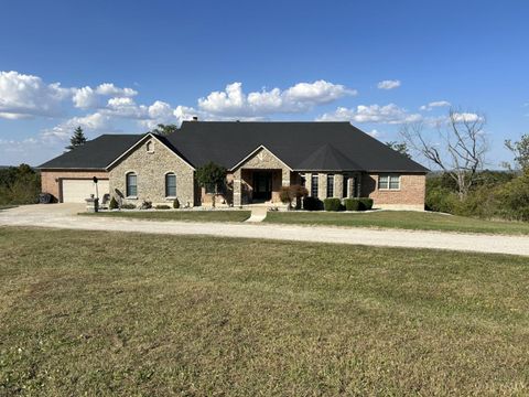 Photo of 1614 Hogue Road, Hanover Township, OH 45013 (MLS # 1857629)