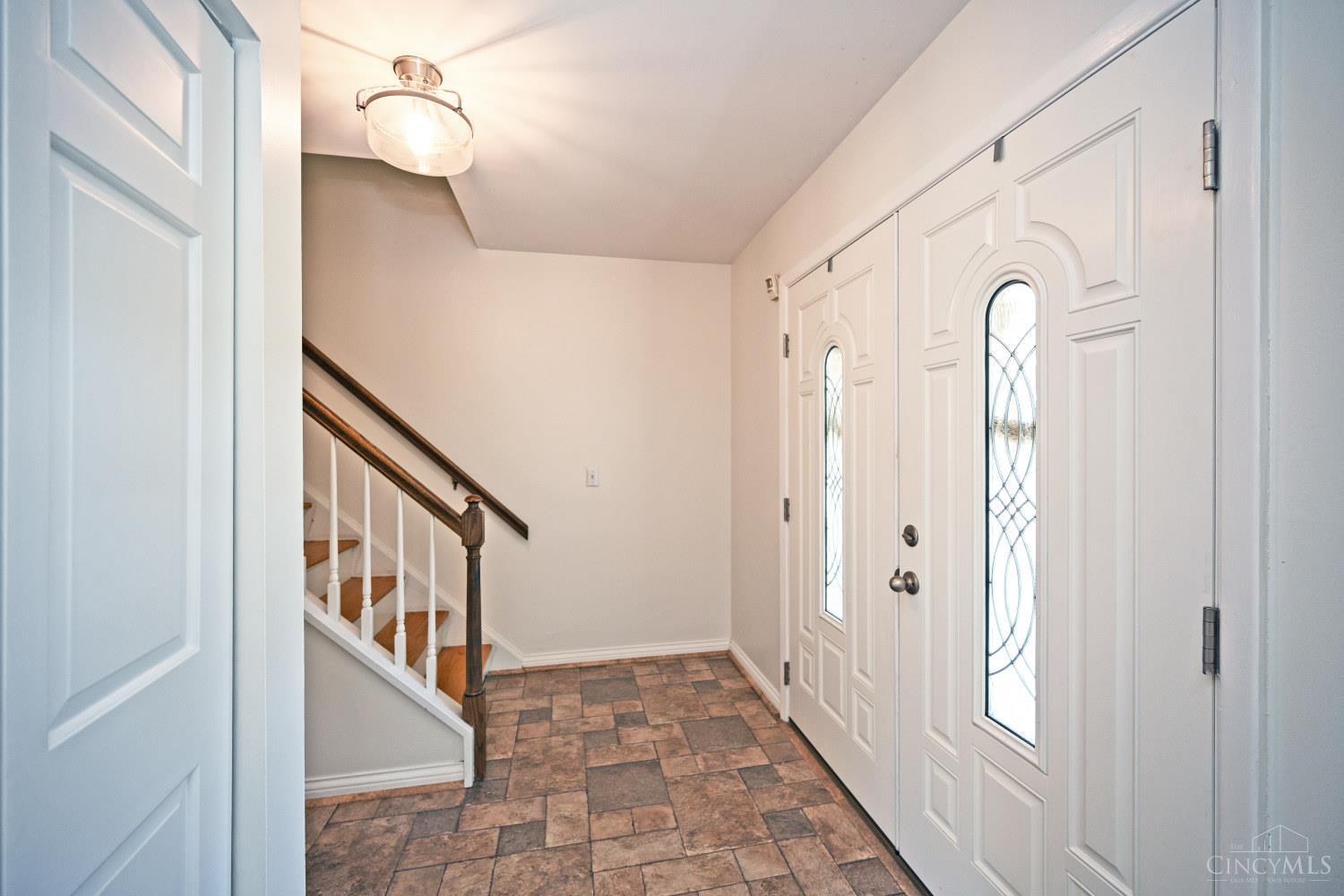 11282 Lincolnshire Drive