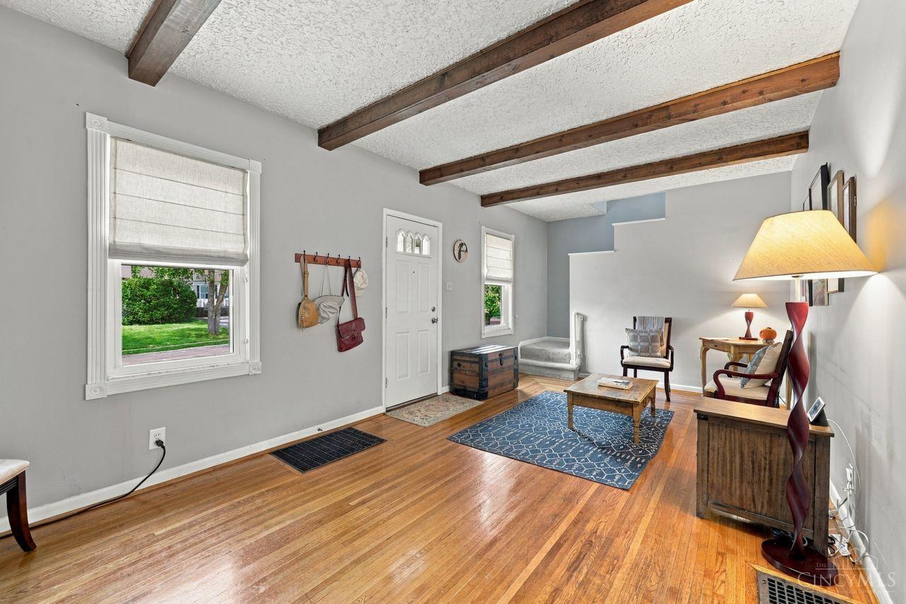 5523 Arnsby Place