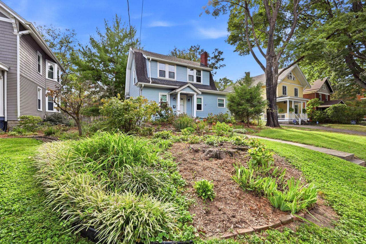5523 Arnsby Place