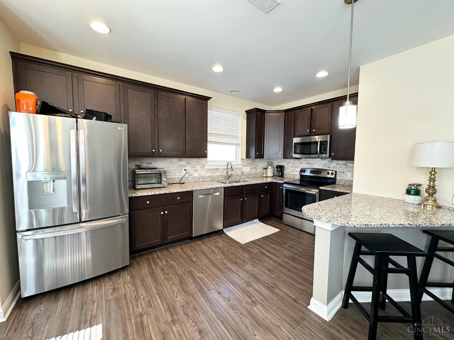 199 E Rochelle Street