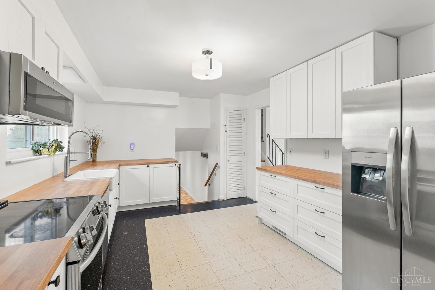 2510 Meadowmar Lane